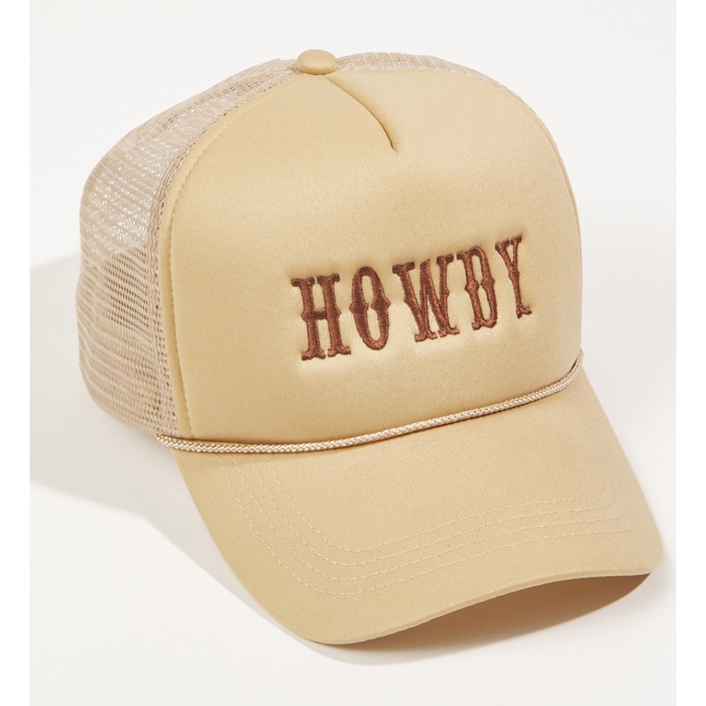 Super cute “Howdy” trucker hat!